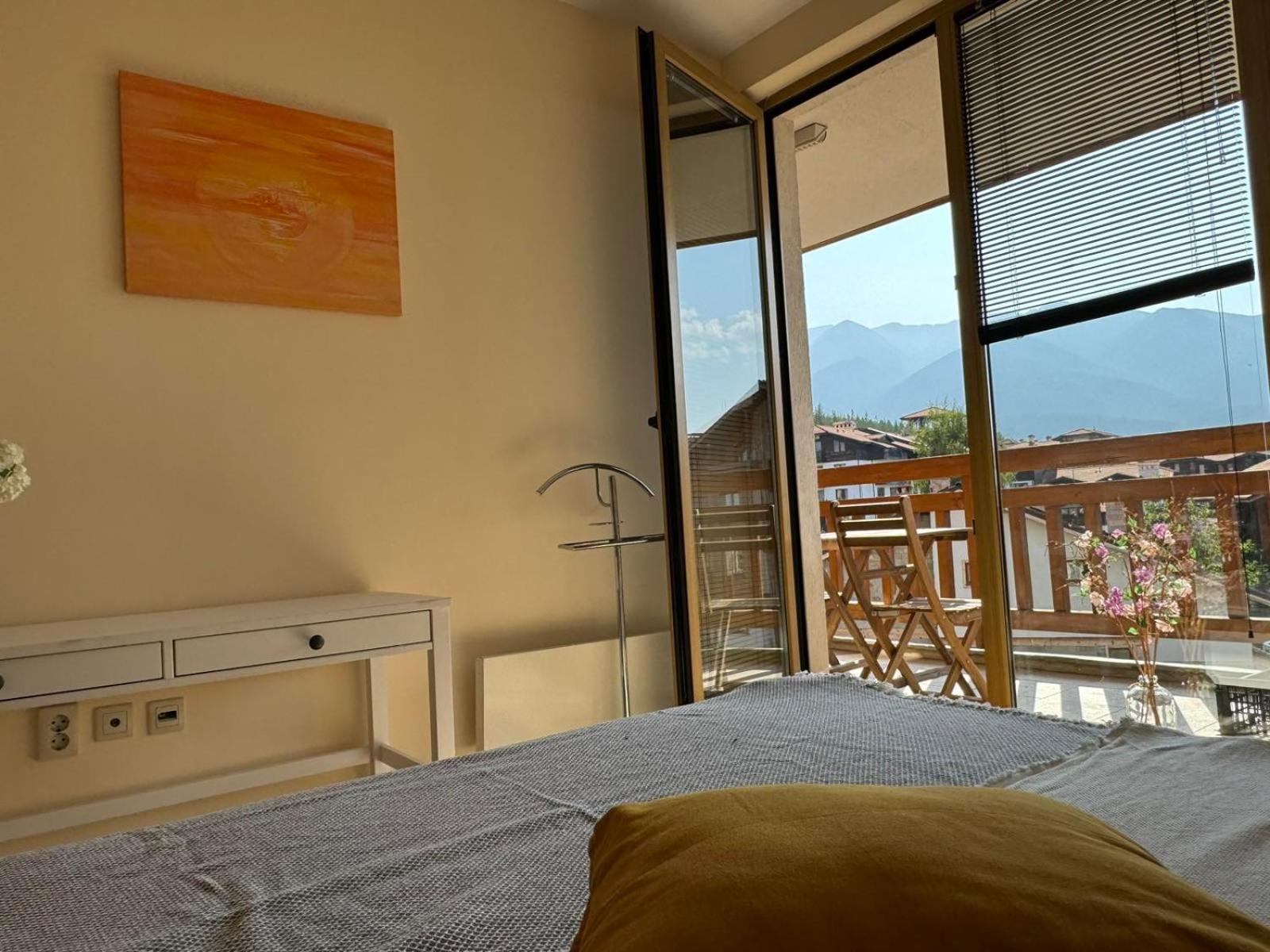 Emerald Buddha Apartment